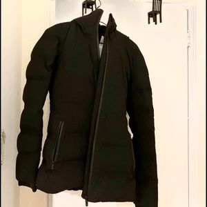 LULULEMON JACKET SIZE 4